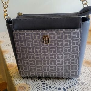 Tommy Hilfiger Gray Crossbody Bag with Geometric Design